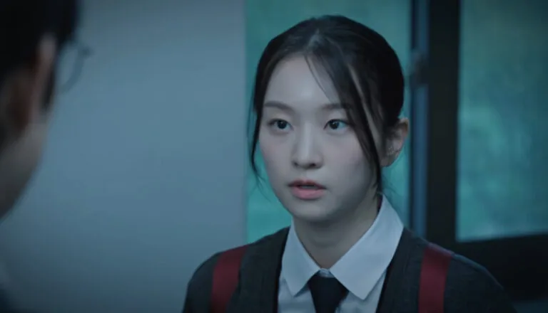 Момент из 1 серии 1 сезона